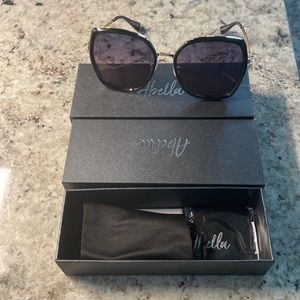 Quinton black blue pink polarized new Abella sunglasses